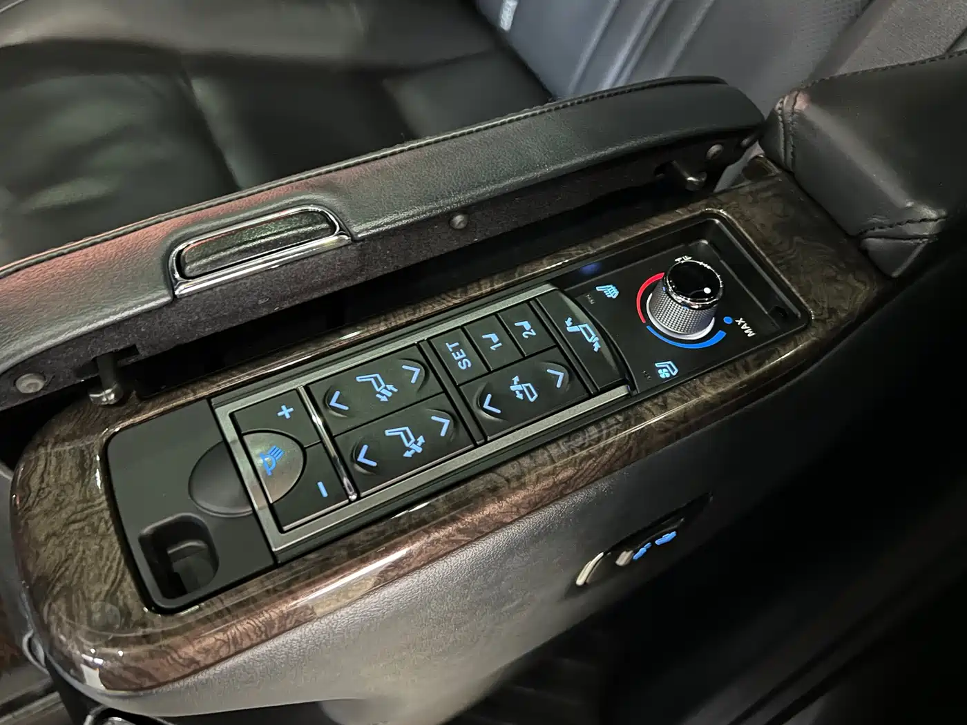 Toyota Alphard 2018 Facelift 3.5L Premium Edition фото 15