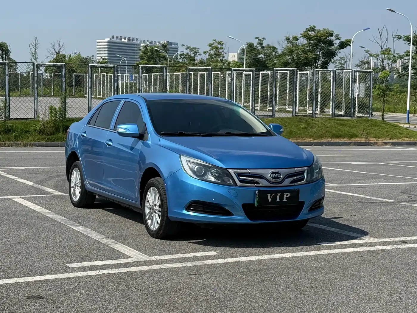 BYD e5 2018 450 Connected Enjoyment фото 3