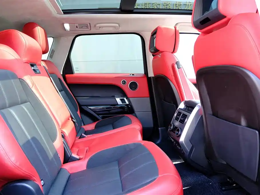 Land Rover Range Rover Sport 2021 3.0 L6 HST фото 16