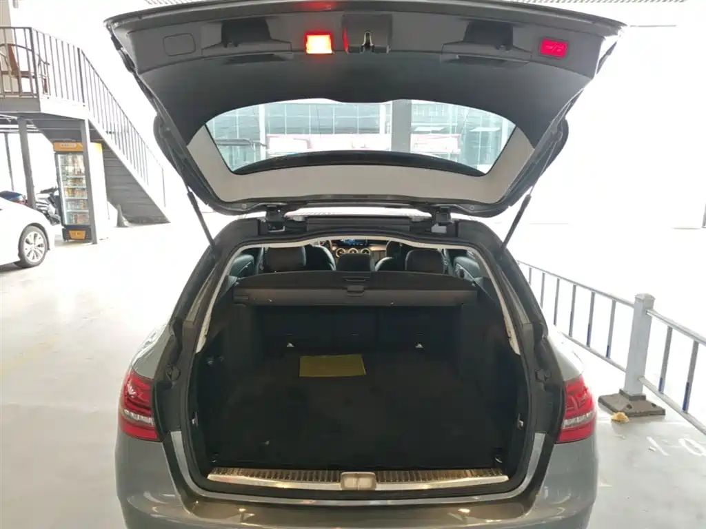 Mercedes-Benz C-Class (Import) 2019 C 260 Estate фото 19