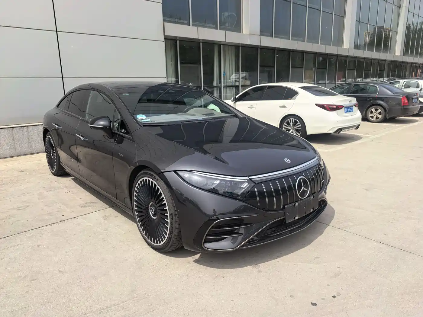 MERCEDES-BENZ EQS AMG