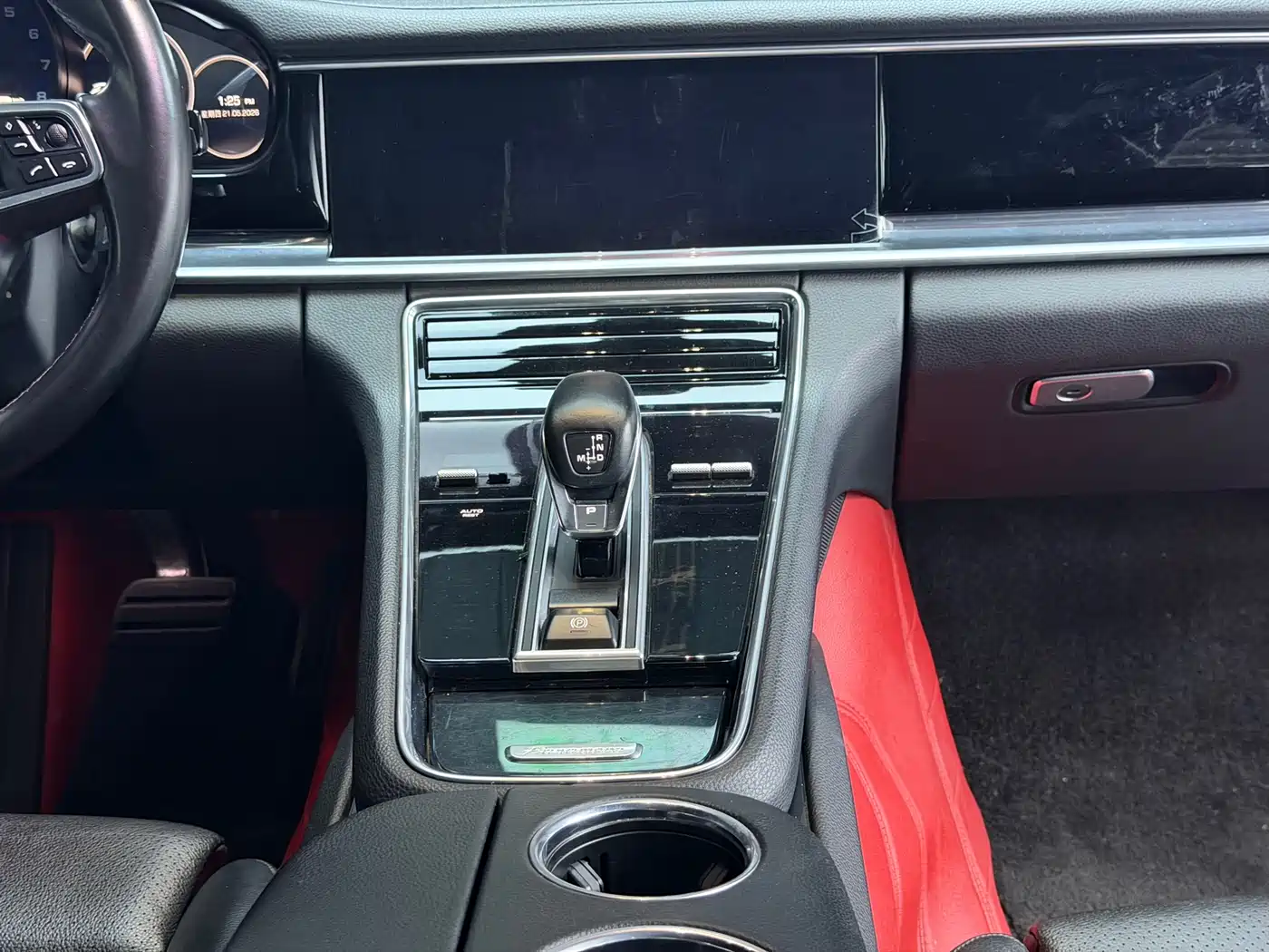 Porsche Panamera 2017 Panamera 3.0T фото 15