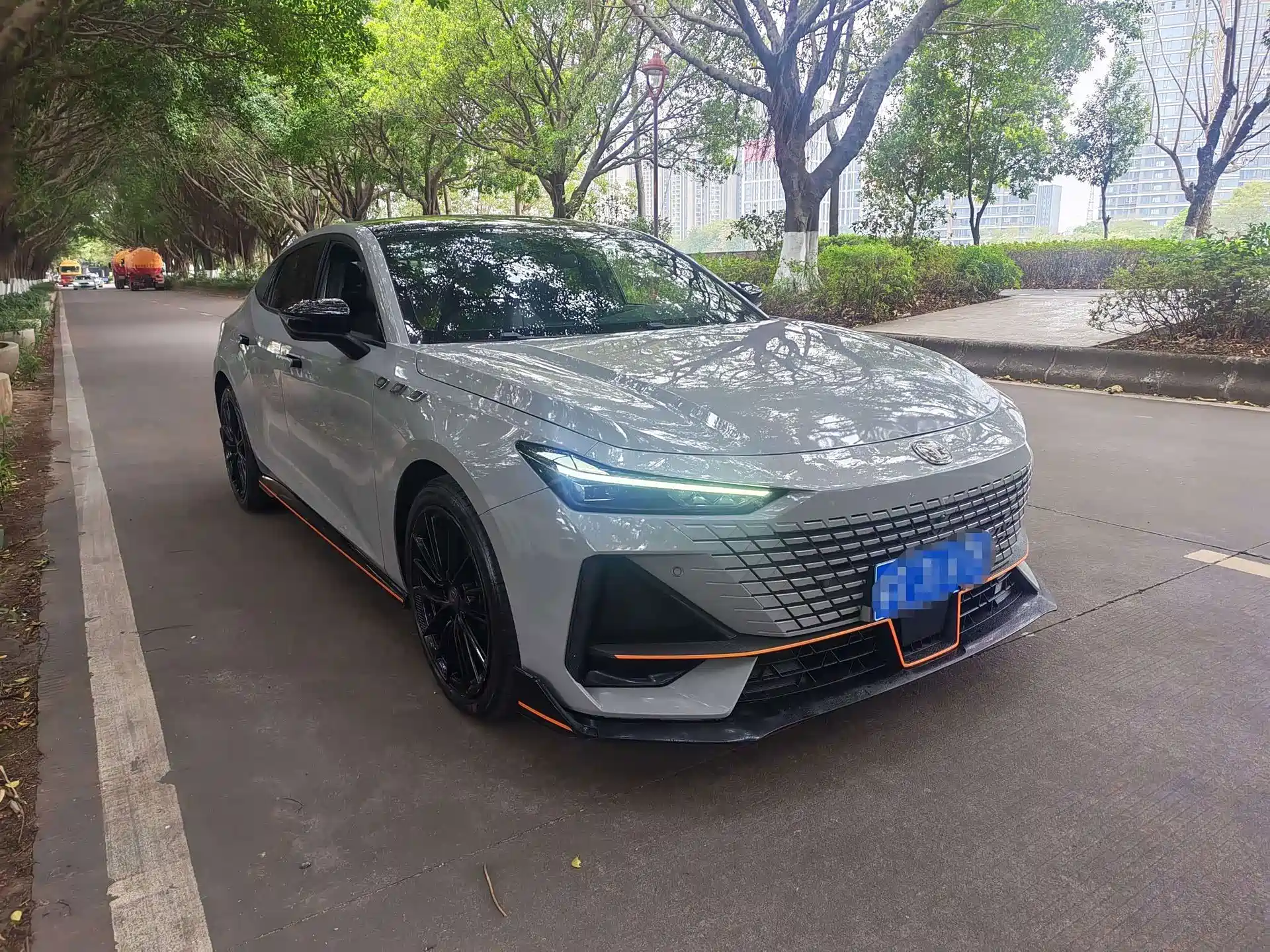 صورة 3 - Changan UNI-V