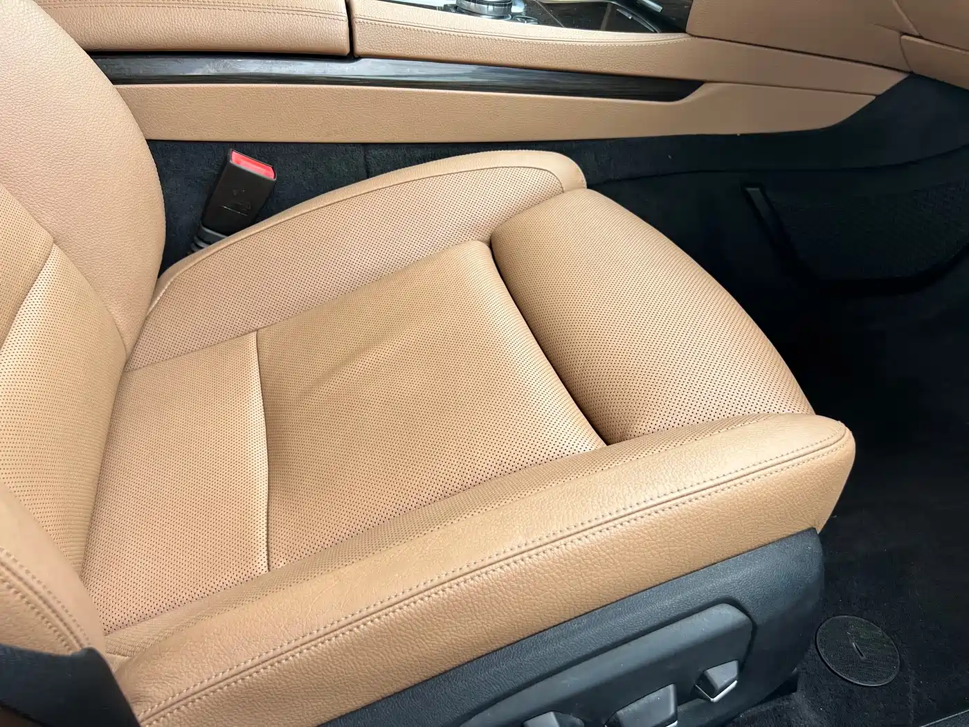 BMW 7 Series 2013 Model 730Li Luxury фото 13