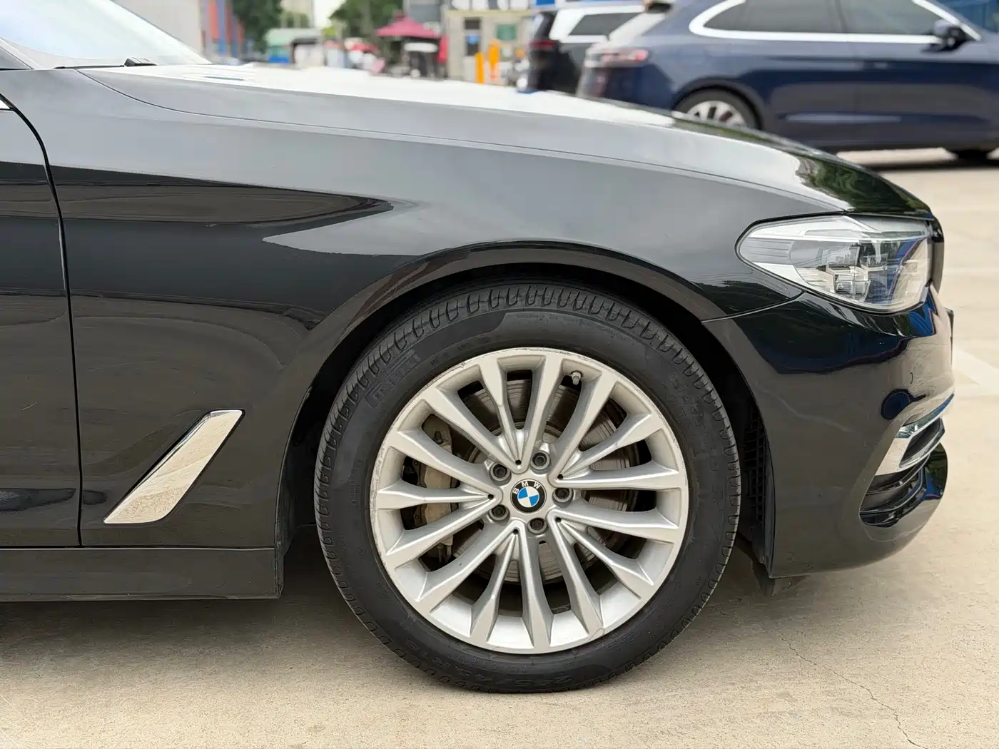 BMW 5 Series New Energy 2020 530Le Range Upgrade Luxury Package фото 4