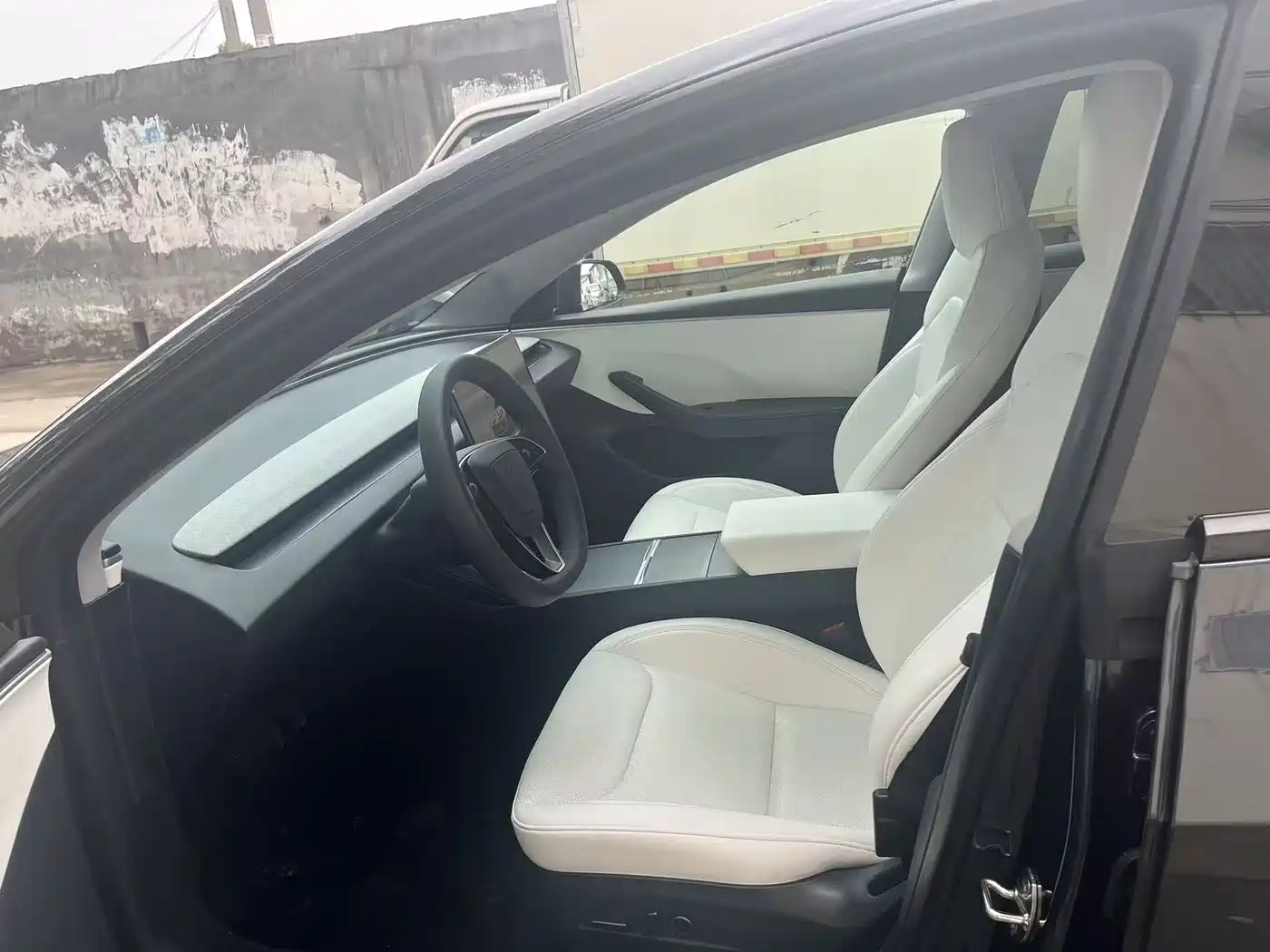 Фото 8 - Tesla Model 3