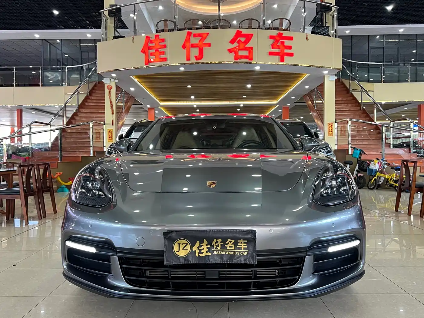 Porsche Panamera 2017 Panamera 3.0T фото 2