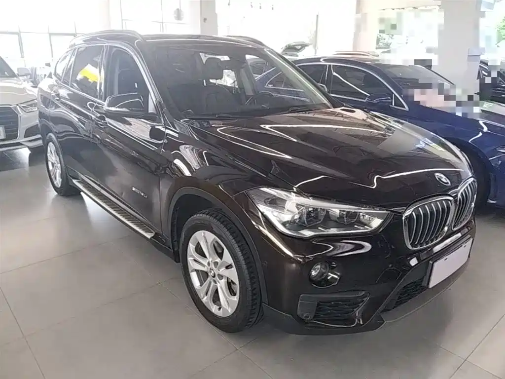 BMW X1 2016 sDrive18Li Premium Model фото 4