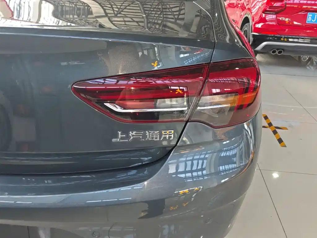 Buick Regal 2019 20T Elite China VI фото 8