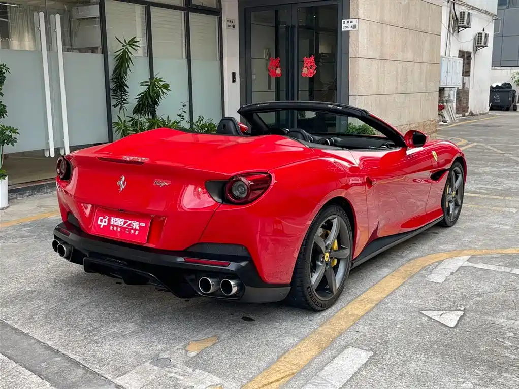 Ferrari Portofino 2019 2018 Model 3.9T