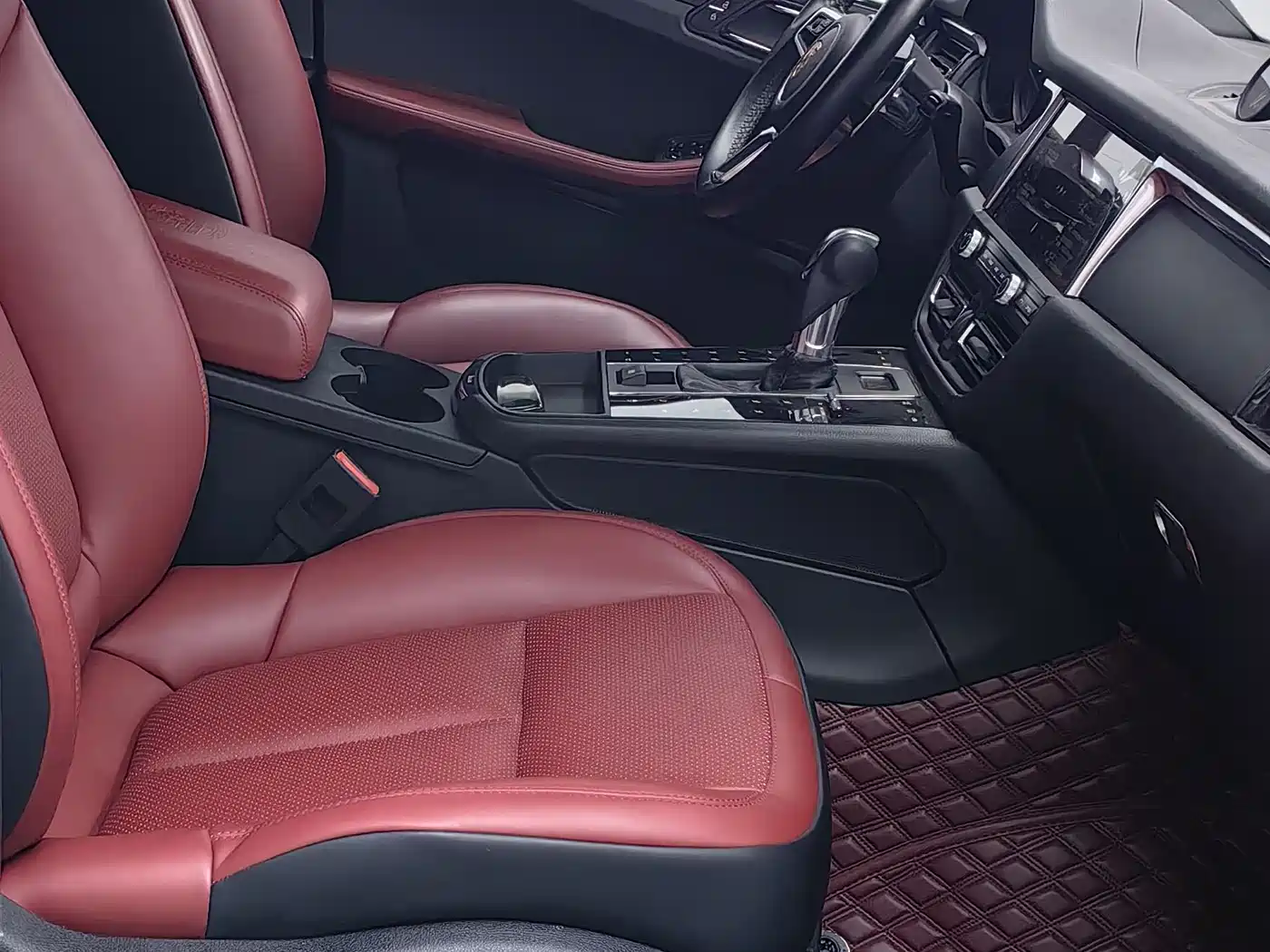 Porsche Macan 2020 Macan 2.0T фото 9