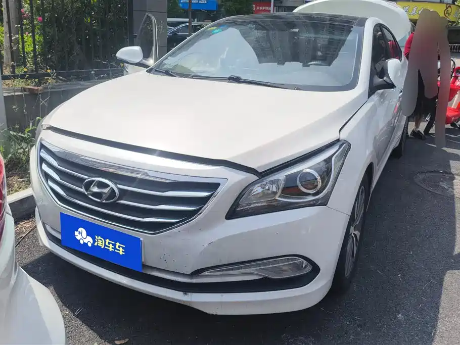 Hyundai Mistra 2016 1.8L Automatic Smart GLS фото 2
