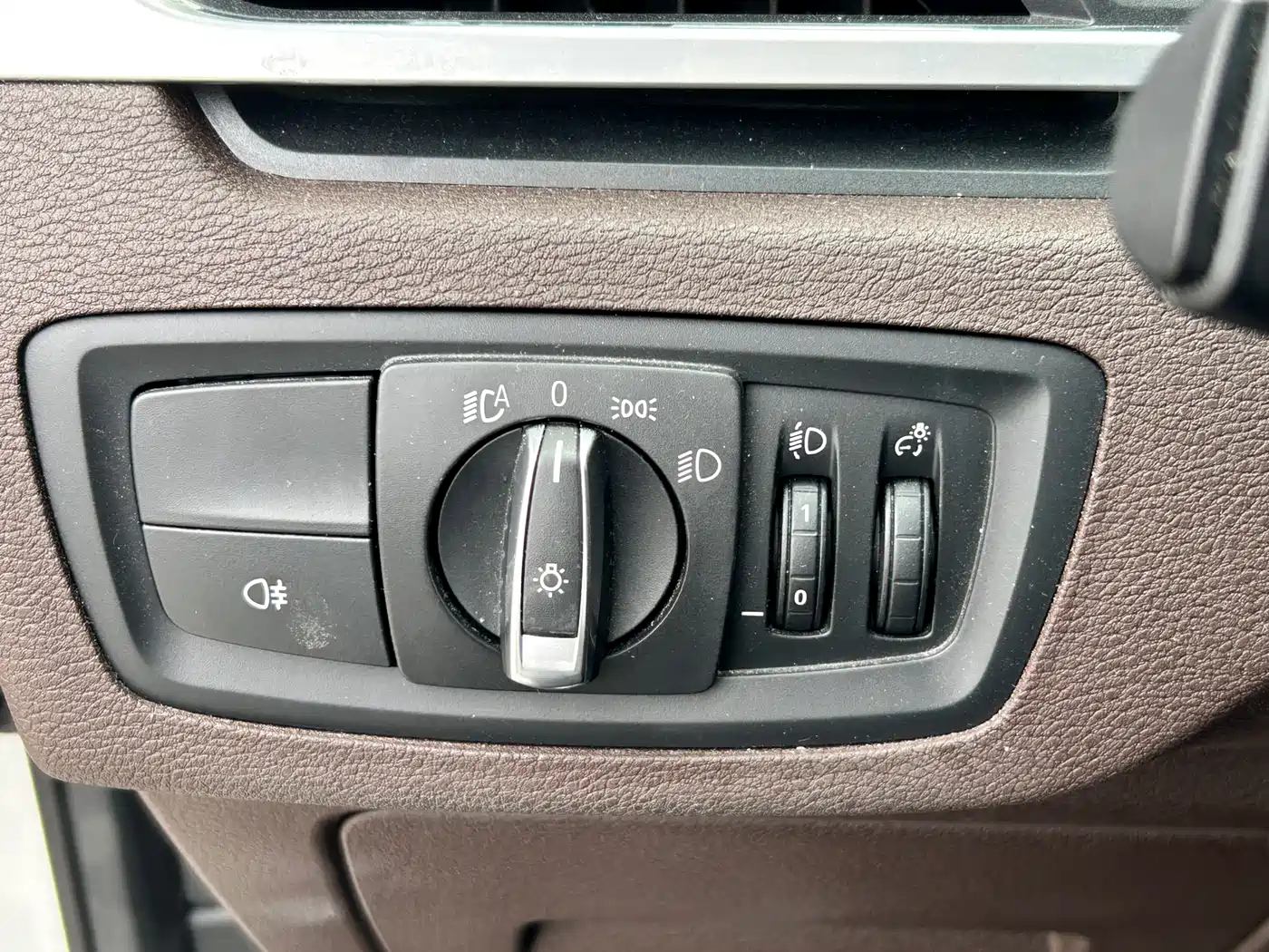 BMW X1 2022 sDrive25Li Leading фото 12