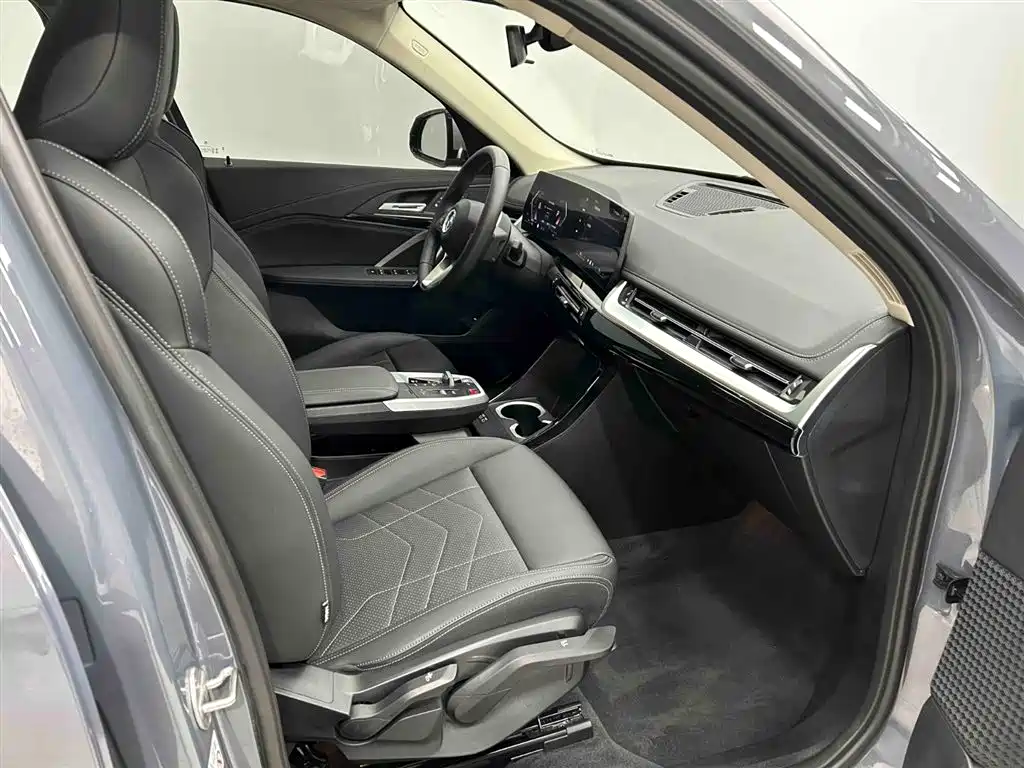 BMW X1 2023 sDrive20Li X Design Package фото 13
