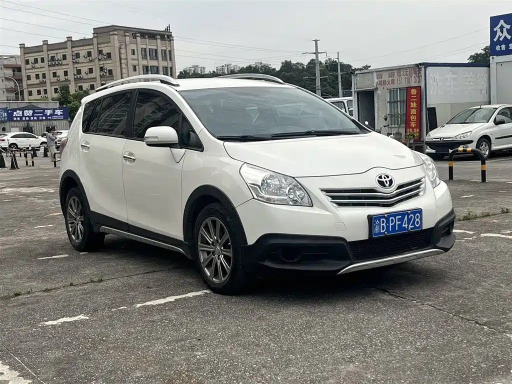 Toyota E'Z 2015 180E CVT Crossover Edition фото 2