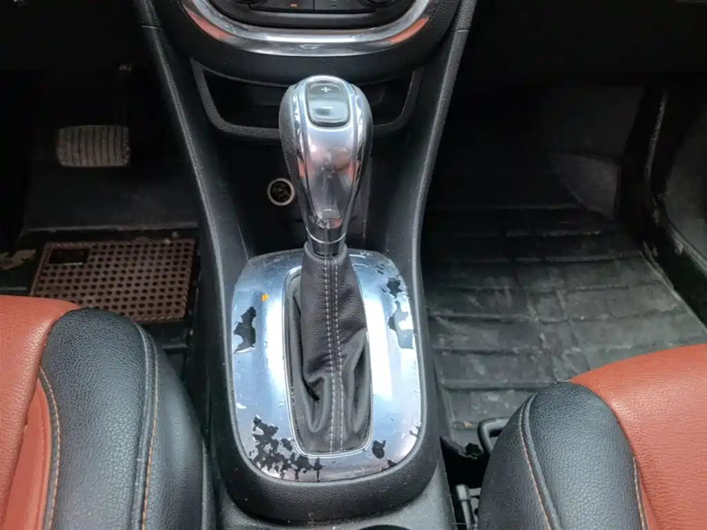 Buick Encore 2014 1.4T Automatic 2WD Urban Elite фото 14