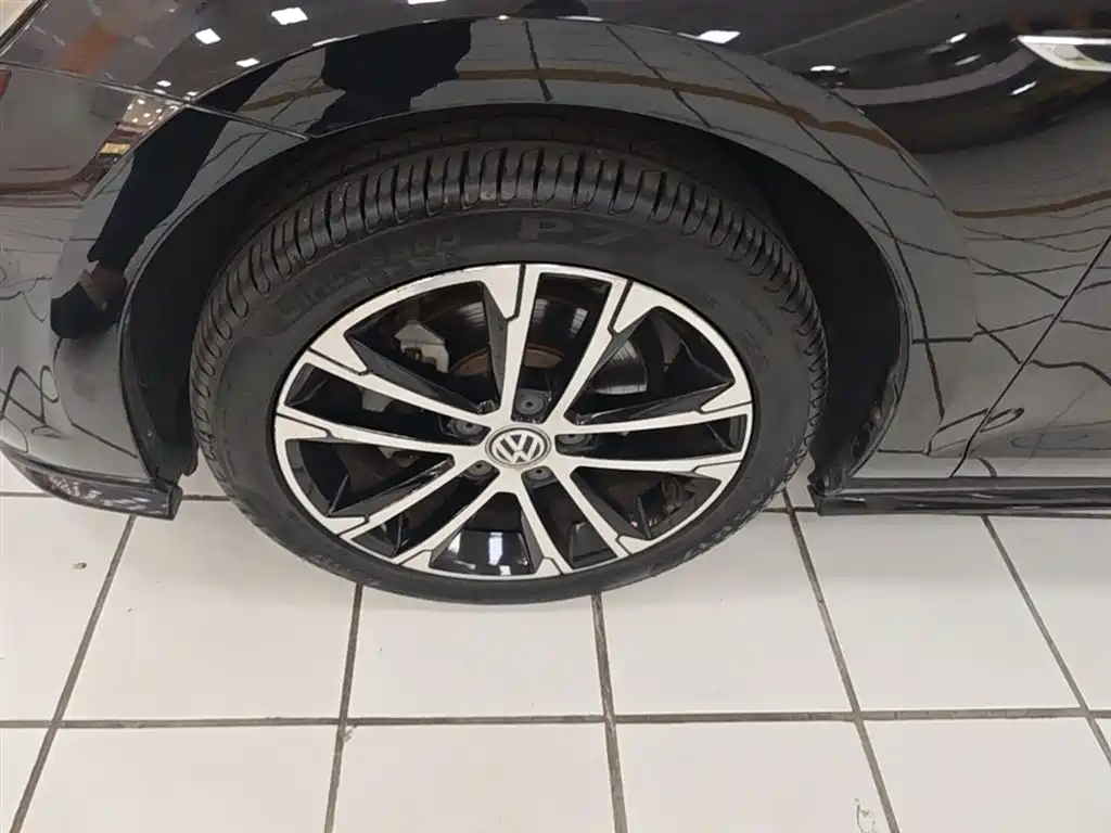 Volkswagen Golf 2020 280TSI DSG R-Line фото 23