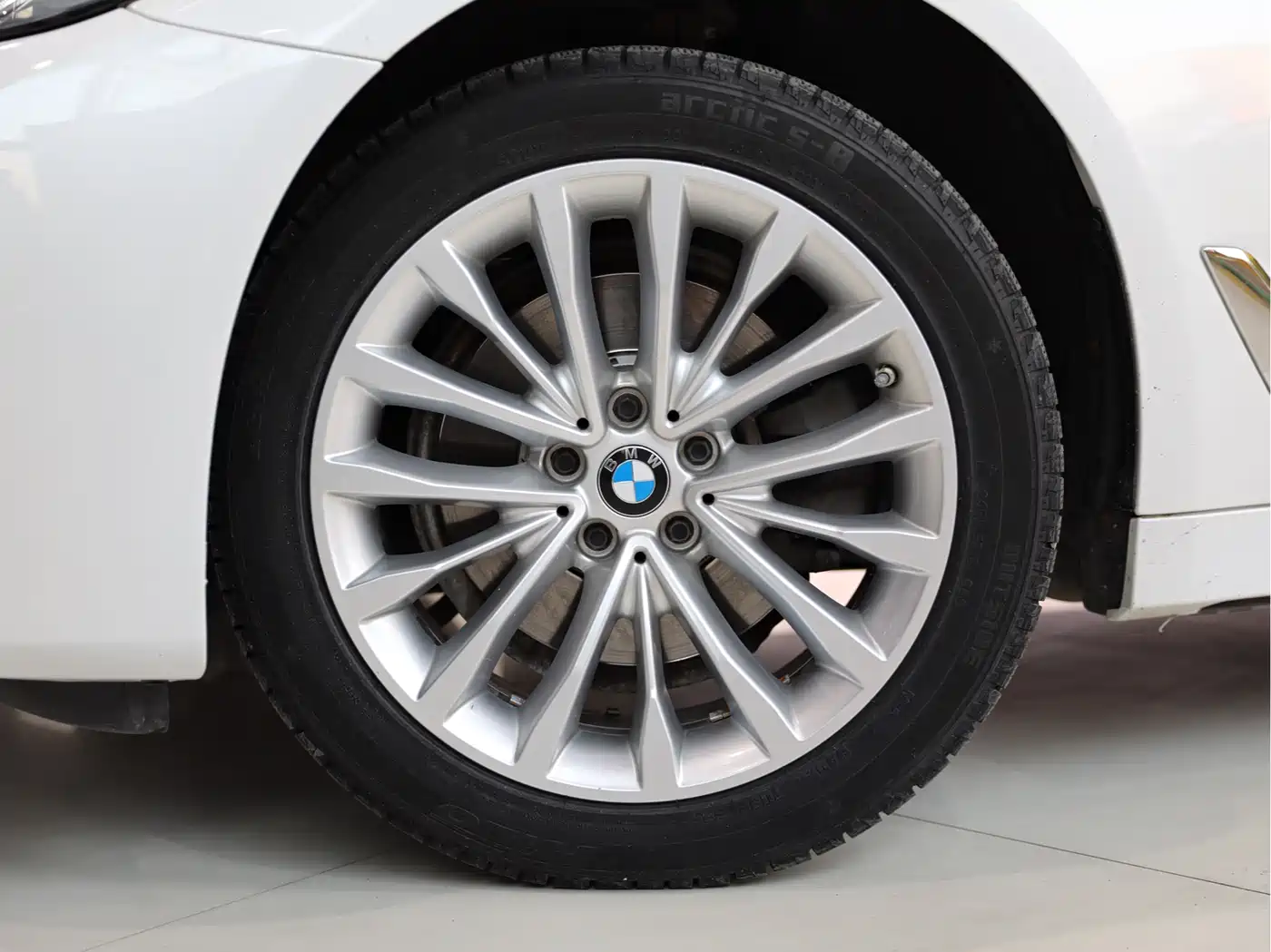 BMW 5 Series 2022 525Li Luxury Package фото 4