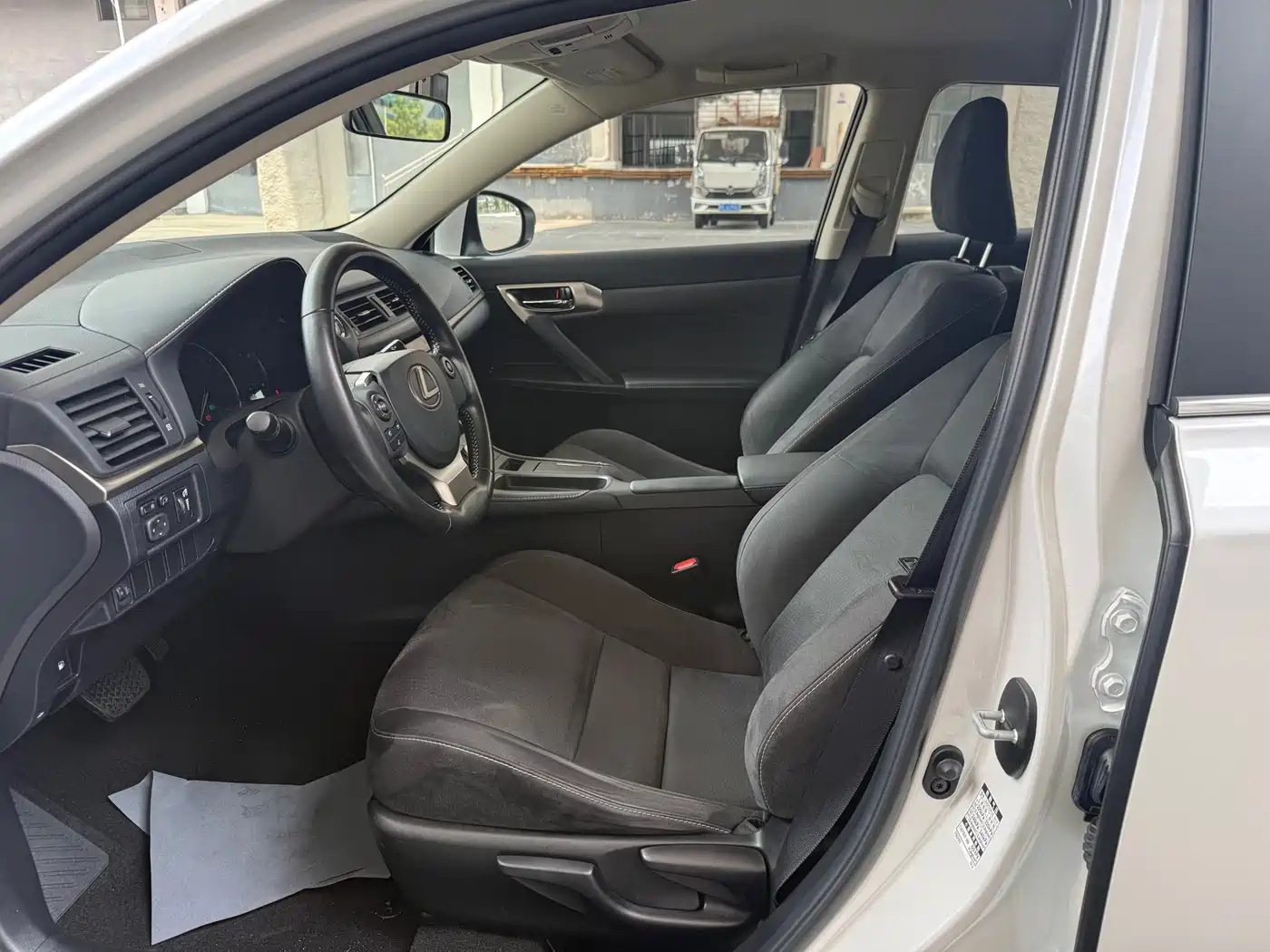 Lexus CT 2020 CT200h Elite Single Color фото 4