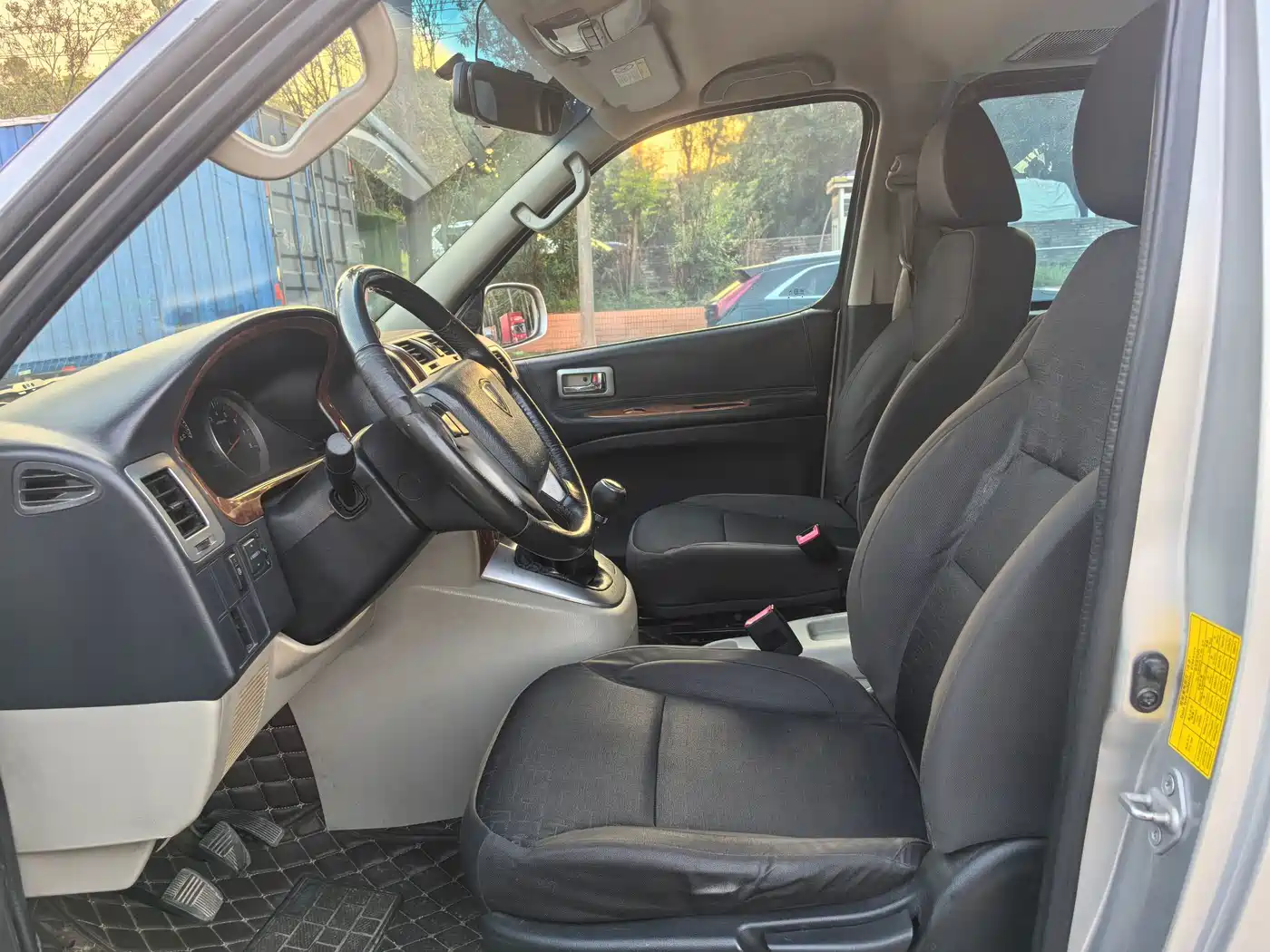 Jinbei Grace 2019 2016 2.0L Express Utility