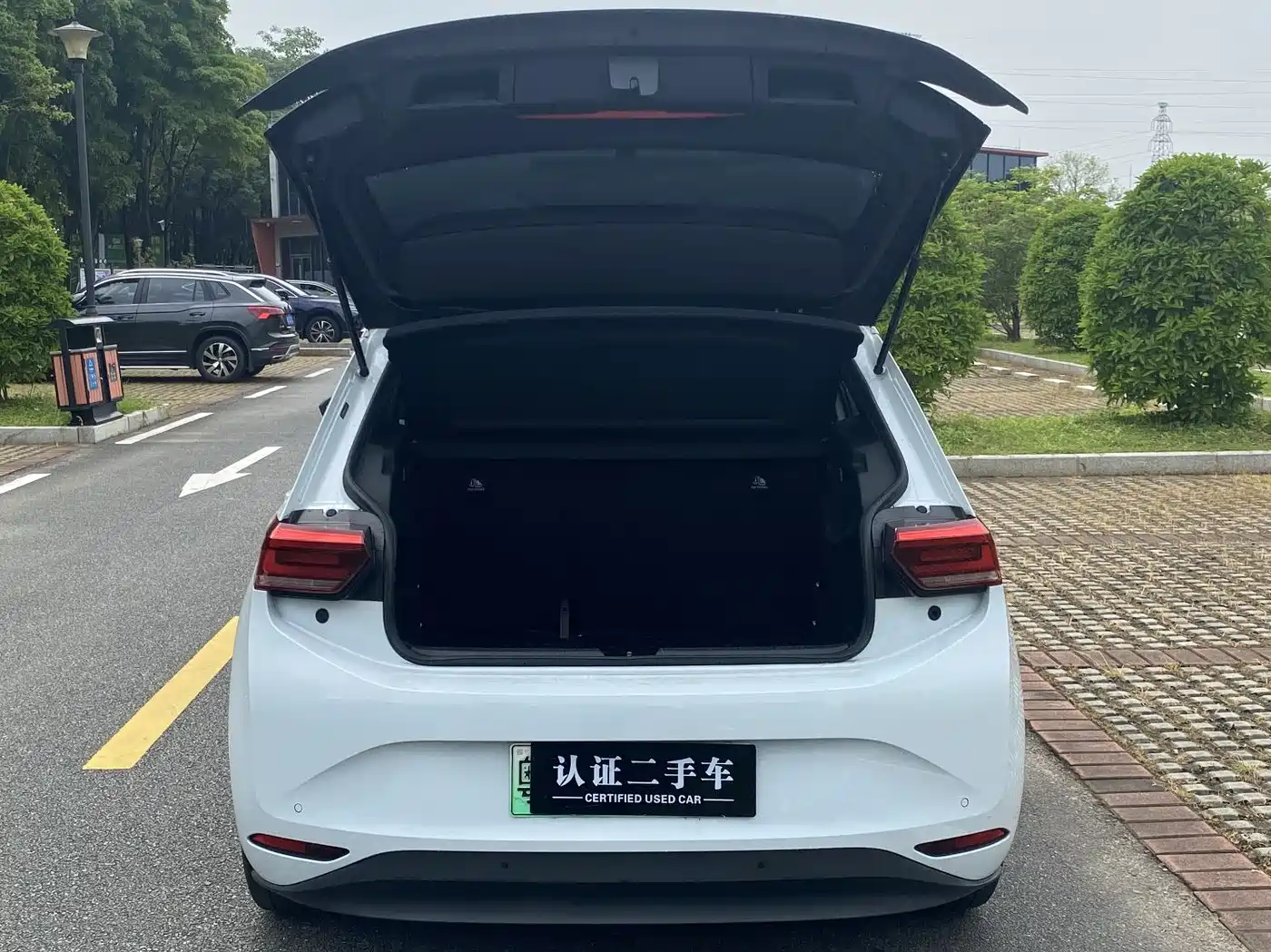 Volkswagen ID.3 2023 Pure Smart Edition фото 8