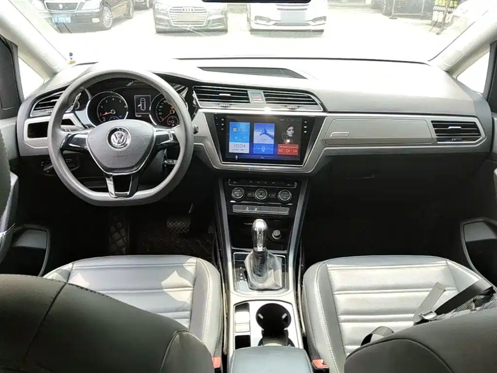 Volkswagen Touran 2016 Touran L 280TSI DSG Comfortline фото 10