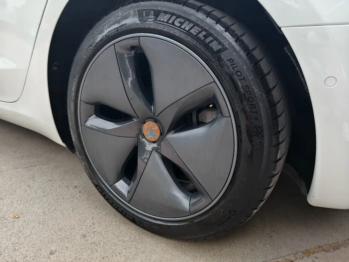 Tesla Model 3 (Import) 2019 2019 Standard Range RWD Upgraded Edition