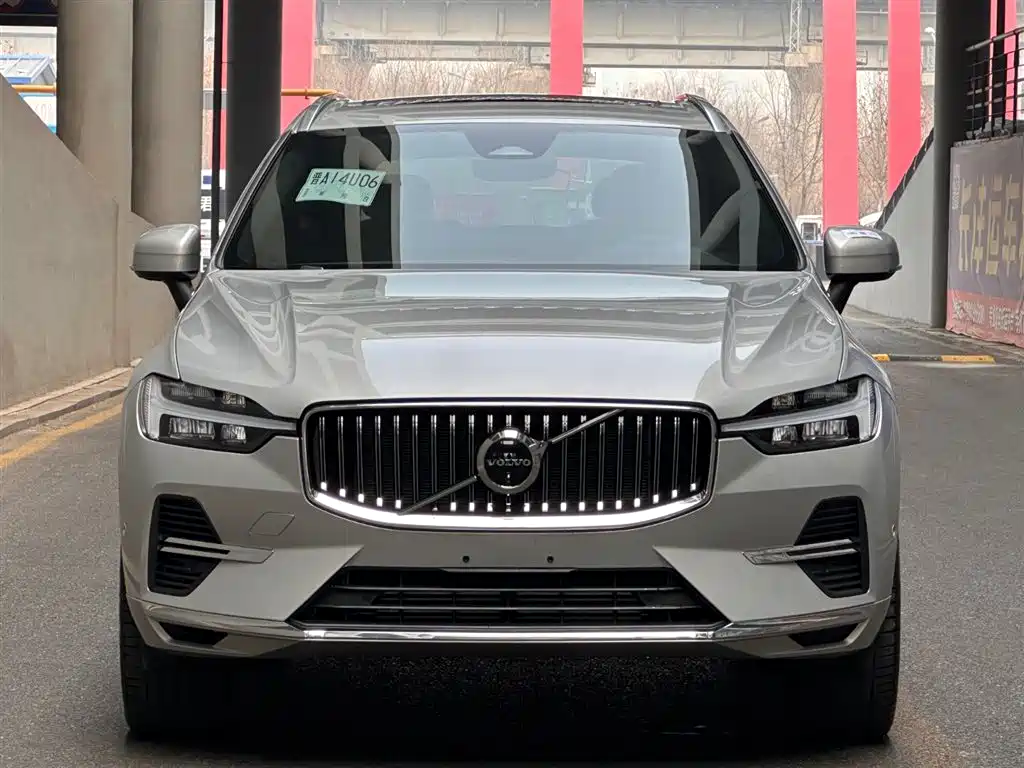 VOLVO XC60 PLUG IN HYBRID