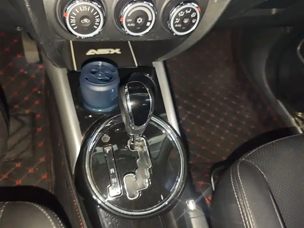 Mitsubishi ASX 2018 2.0L CVT 2WD Premium фото 14