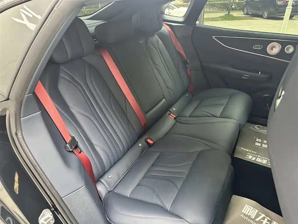 ZEEKR EXTREME KRYPTON 001