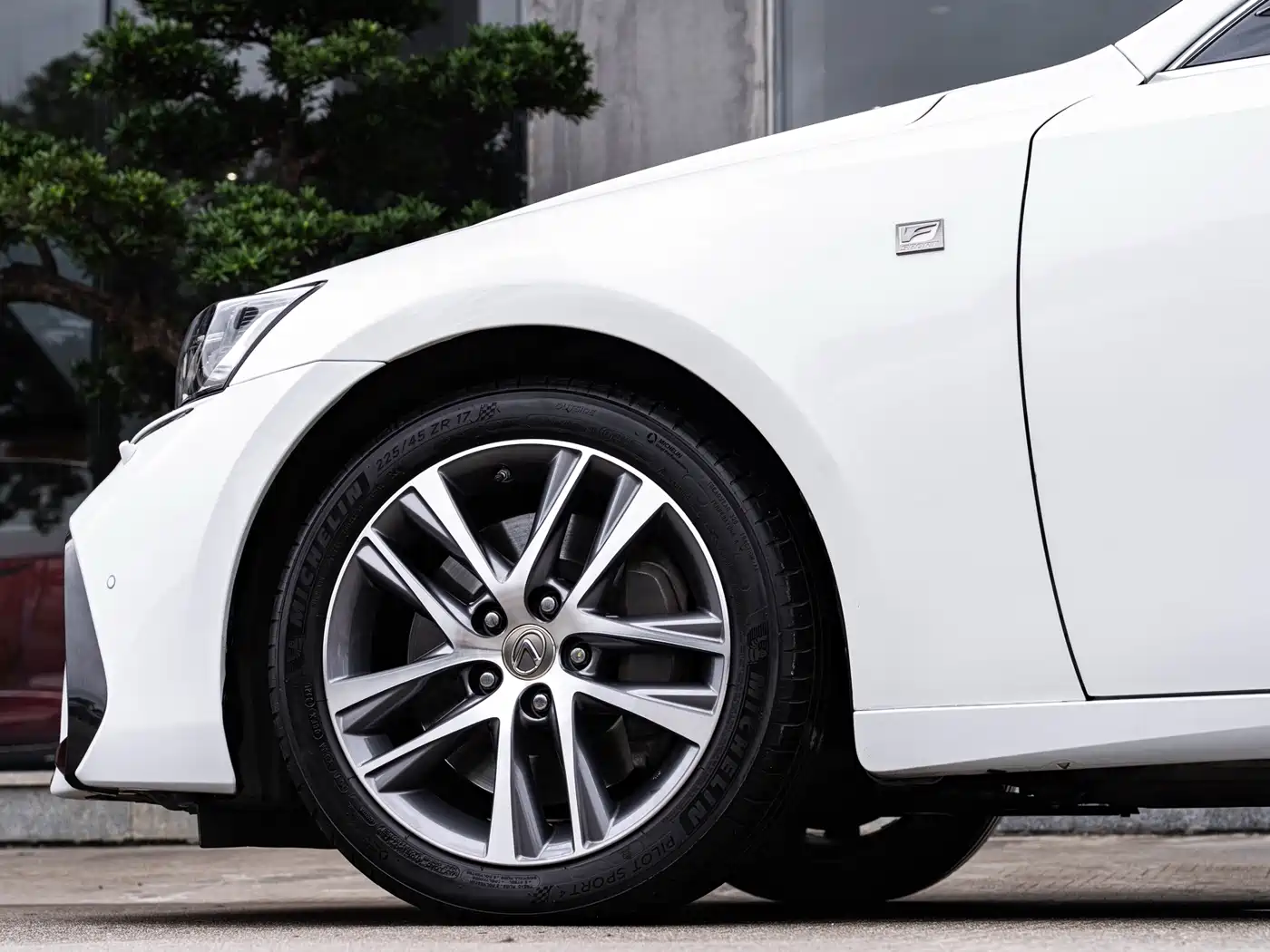 Lexus IS 2017 300 F SPORT фото 8