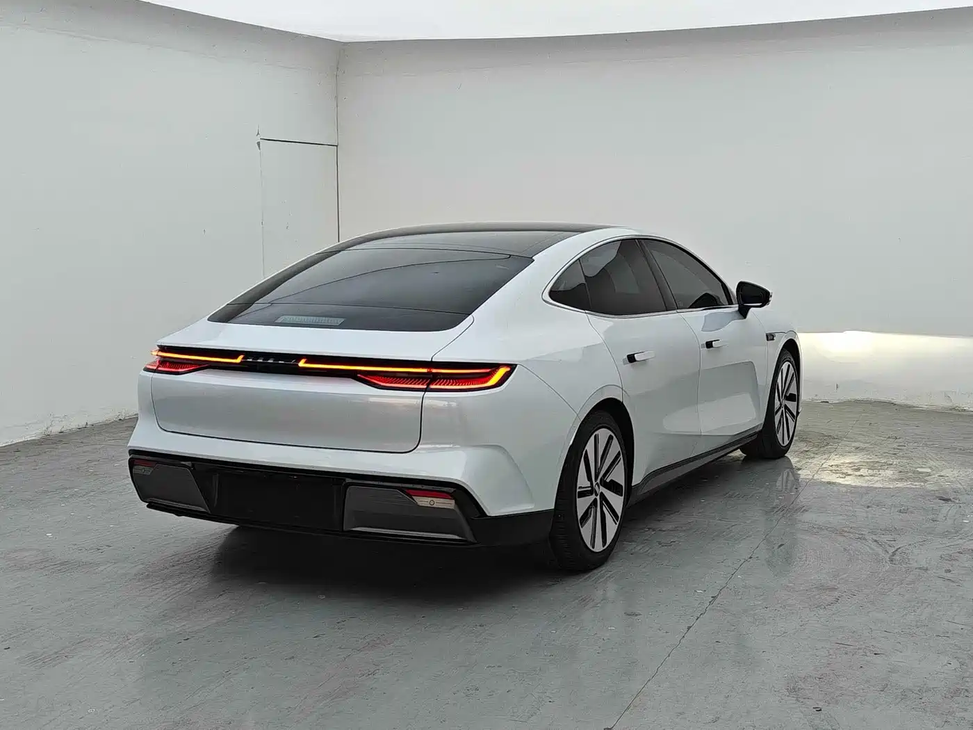 Geely Galaxy Galaxy E8 2024 2024 665km RWD Starship Voyager Edition