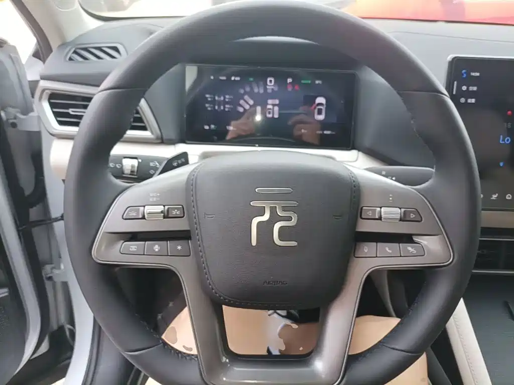 BYD Yuan UP 2025 Smart Drive Edition 401KM Vitality Version фото 11