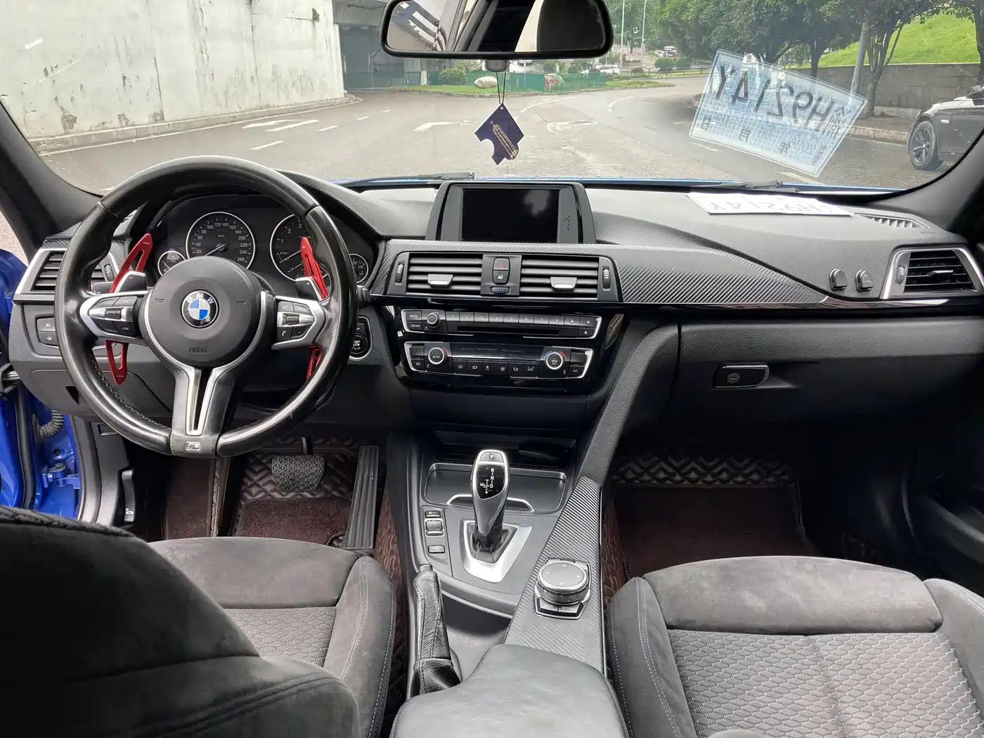 BMW 3 Series 2017 320i M Sport фото 5