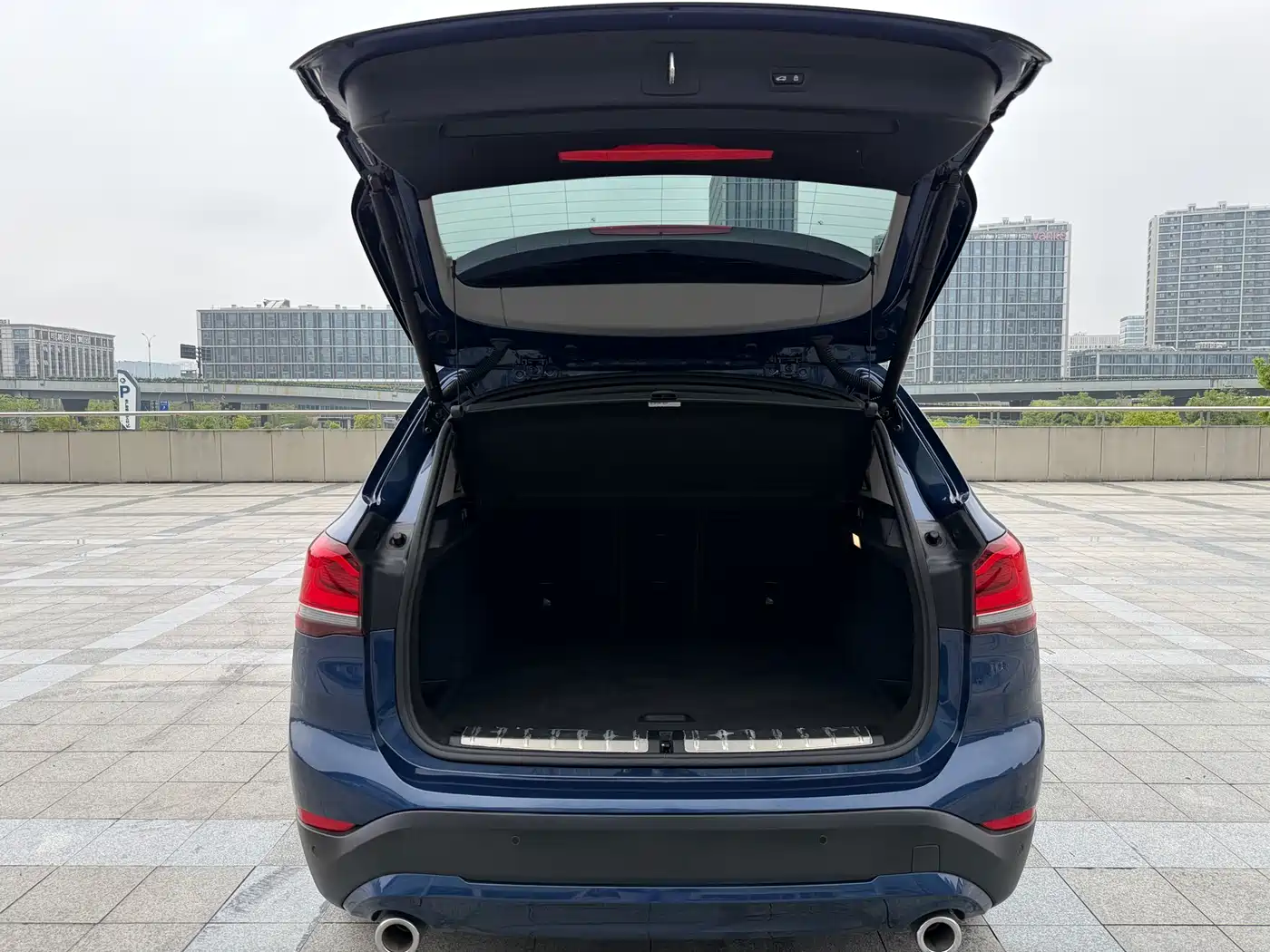BMW X1 2022 sDrive25Li Leading фото 23