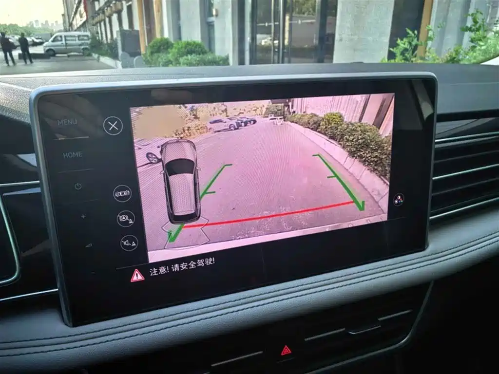 Volkswagen Tiguan L 2022 330TSI Automatic 2WD Smart Edition фото 9