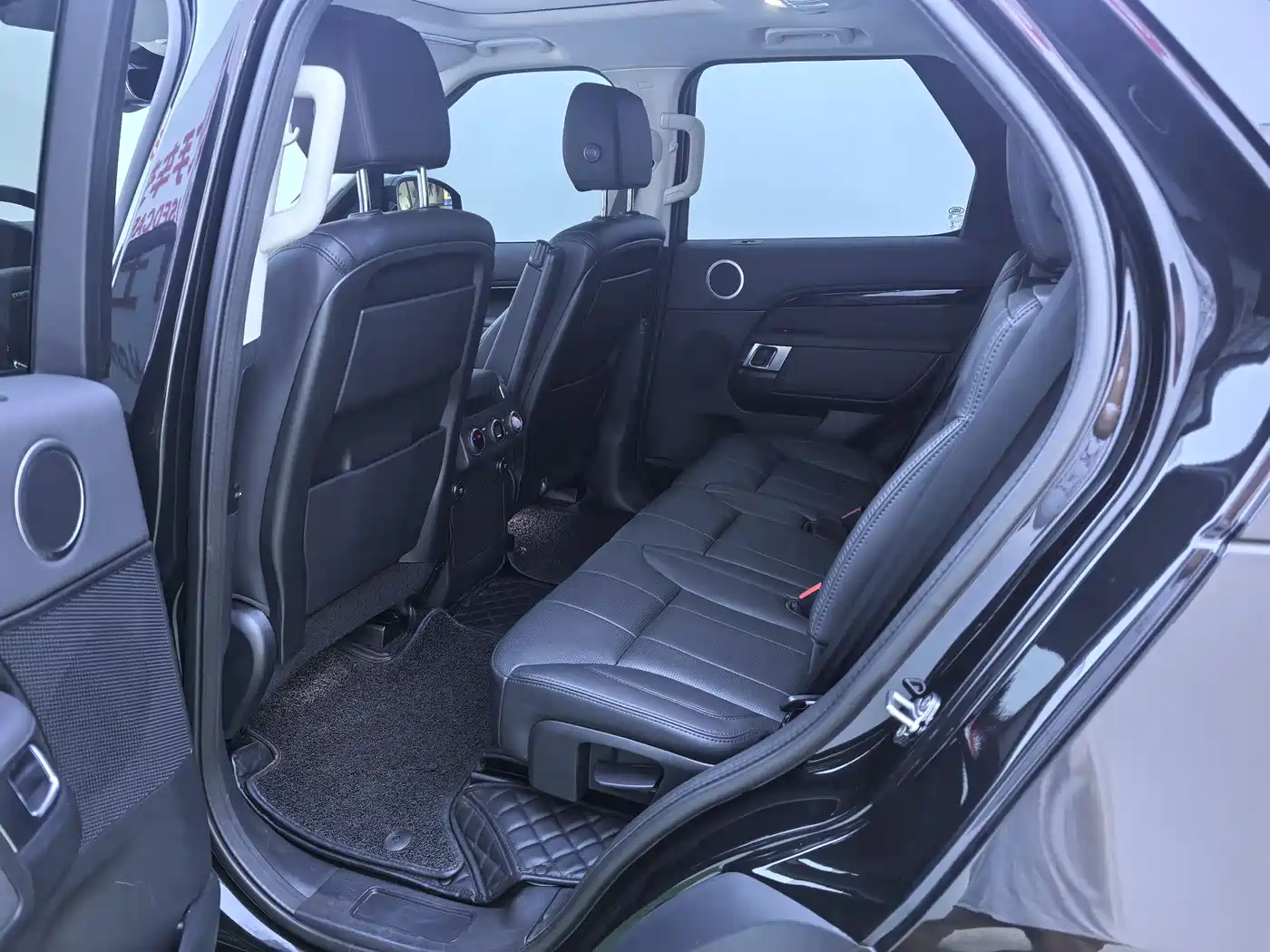 Land Rover Discovery 2020 3.0 SC V6 SE фото 8