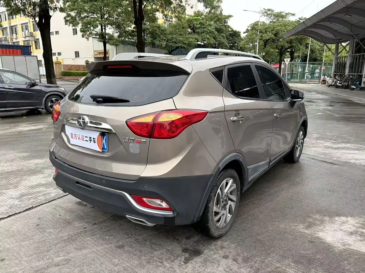 JAC Motors Refine S3 2016 2016 1.5L CVT Luxury Smart