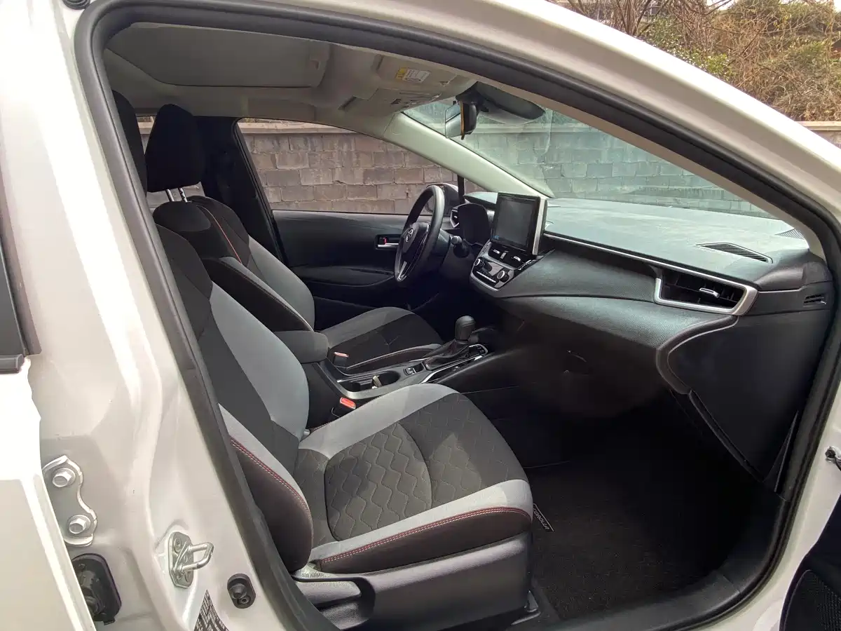 Toyota Corolla 2021 1.2T S-CVT Elite PLUS Edition фото 10