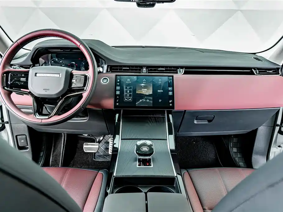 Land Rover Range Rover Evoque 2026 Range Rover Evoque L SE фото 12