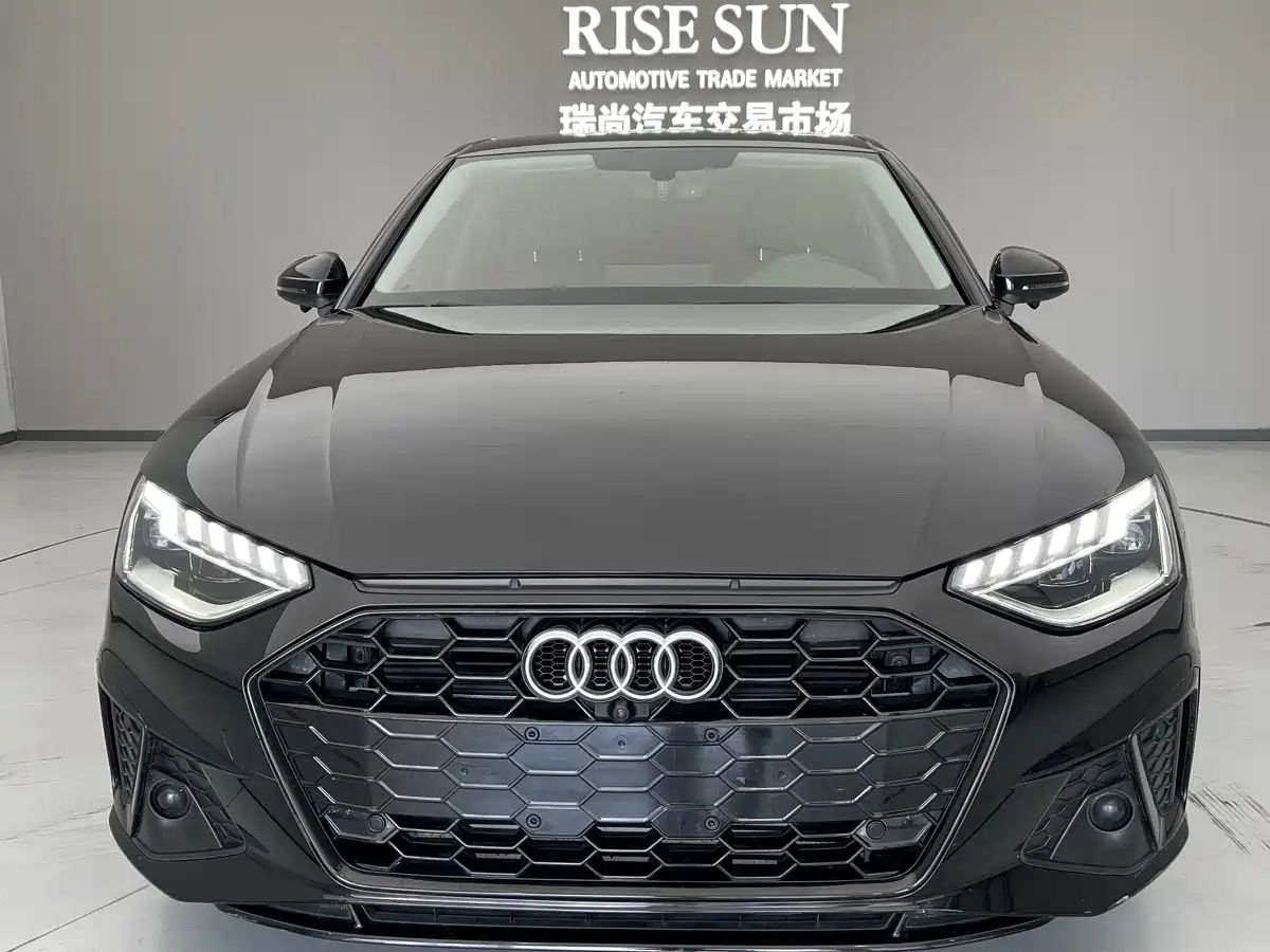 Audi A4L 2022 40 TFSI Luxury Dynamic фото 16