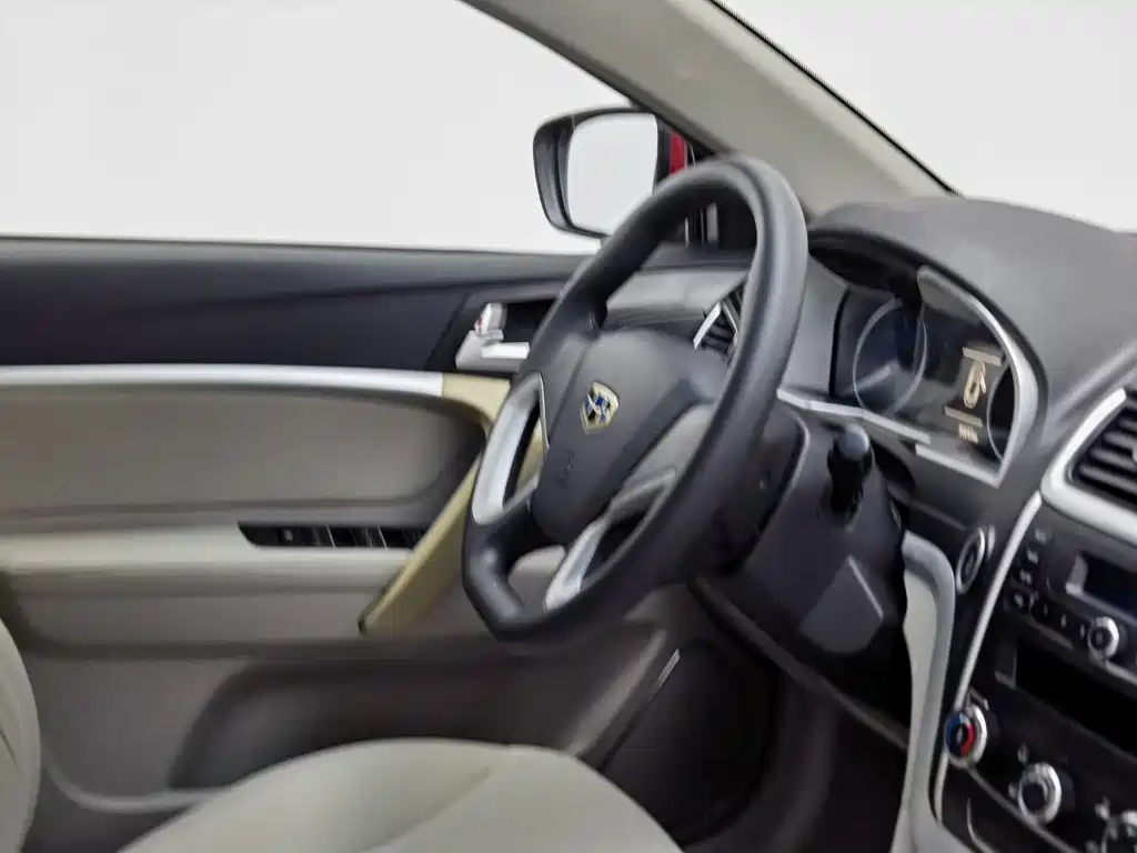 Geely Emgrand 2015 2014 Sedan 1.5L Manual Fashion