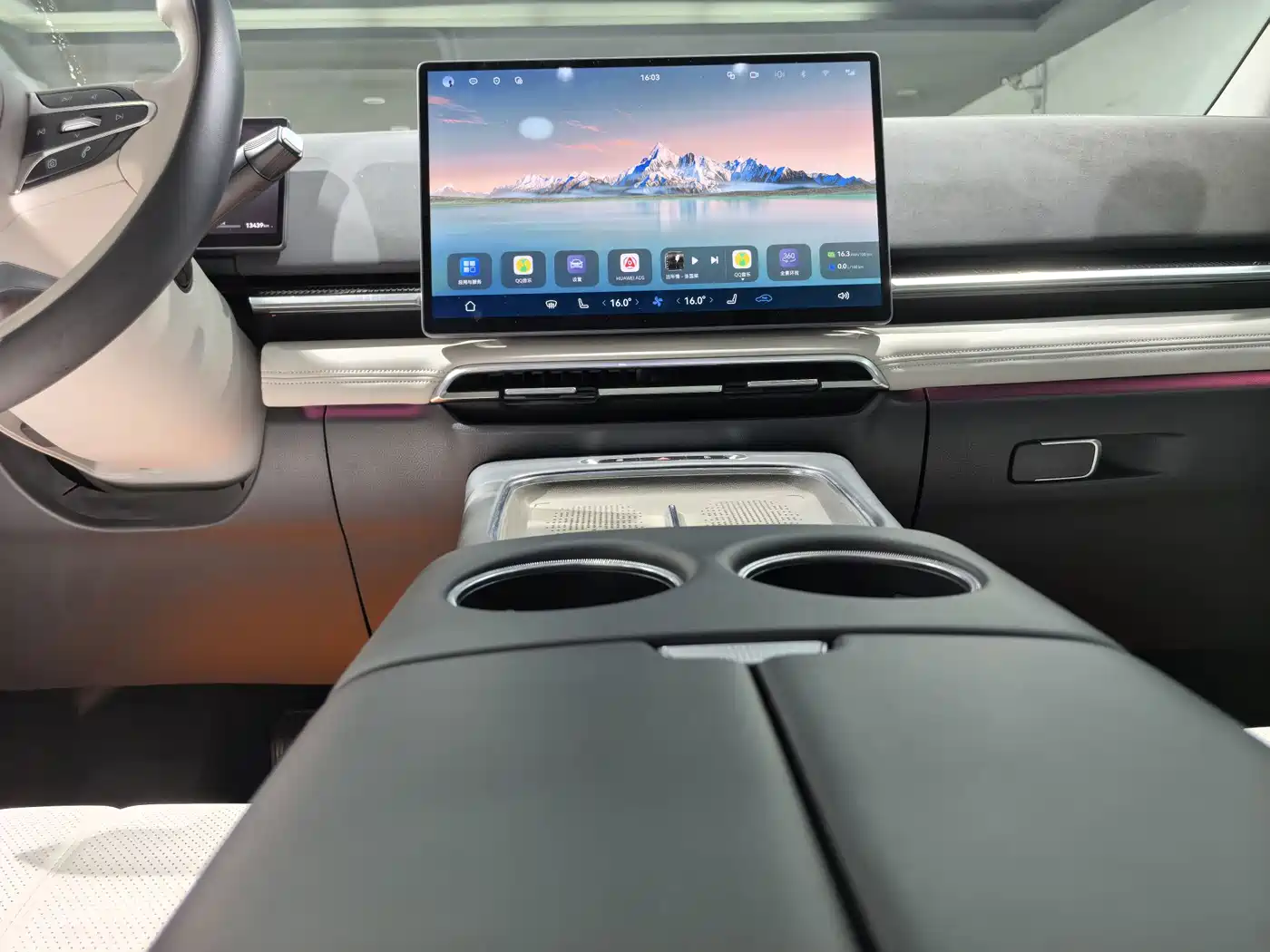 Voyah Auto Voyah Dreamer 2025 2025 Model PHEV 4WD Premium QianKun Edition