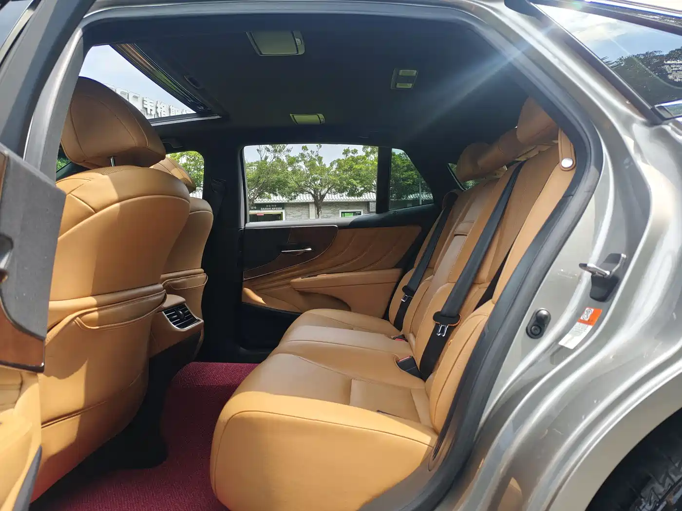 Lexus LS 2021 500h Excellence Edition фото 6