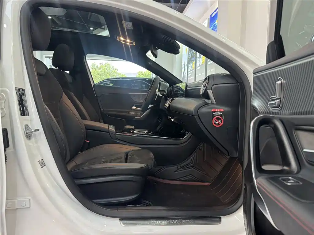 MERCEDES-BENZ CLASS A