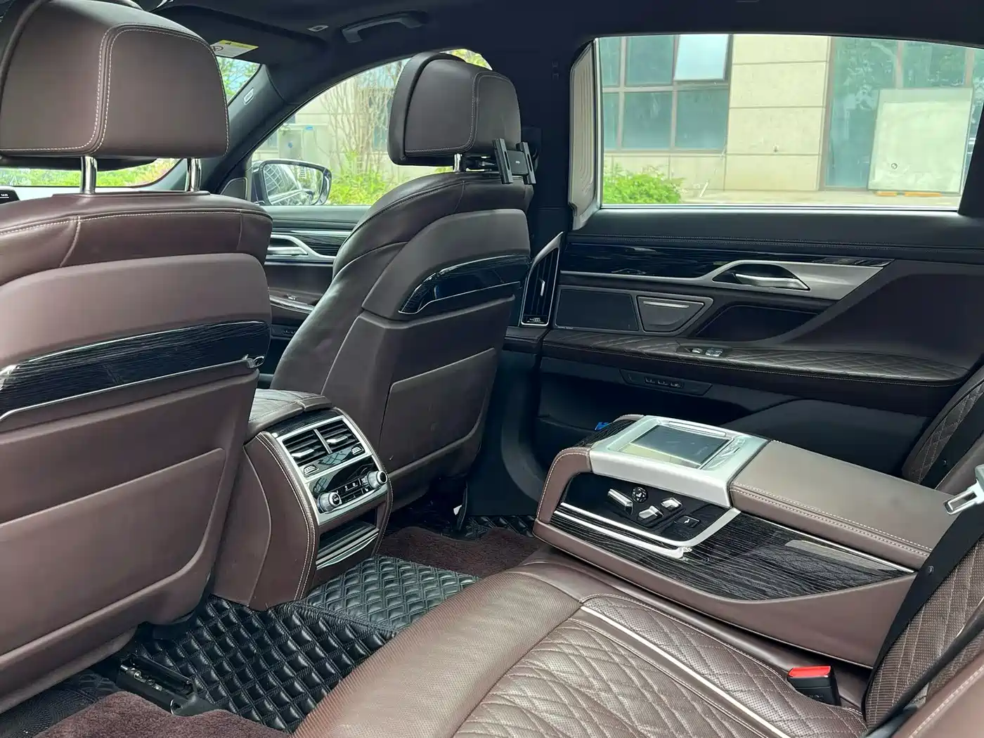 BMW 7 Series 2019 740Li Leading M Sport Package фото 7