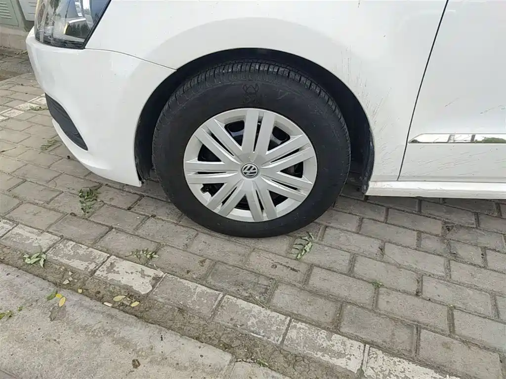 Volkswagen Polo 2018 1.5L Auto Safe Drive фото 23