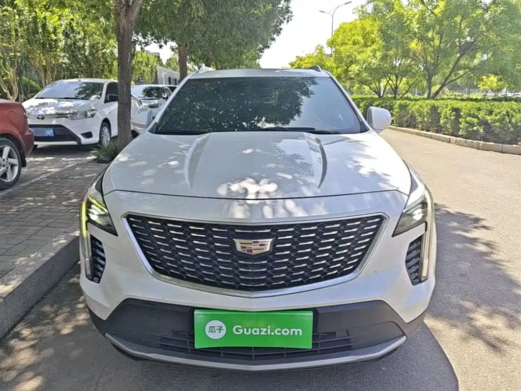 Cadillac XT4 2021 28T FWD Luxury Edition фото 3