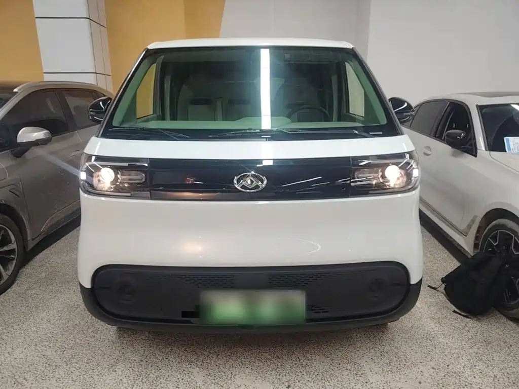 2026 SAIC Maxus Dana V1