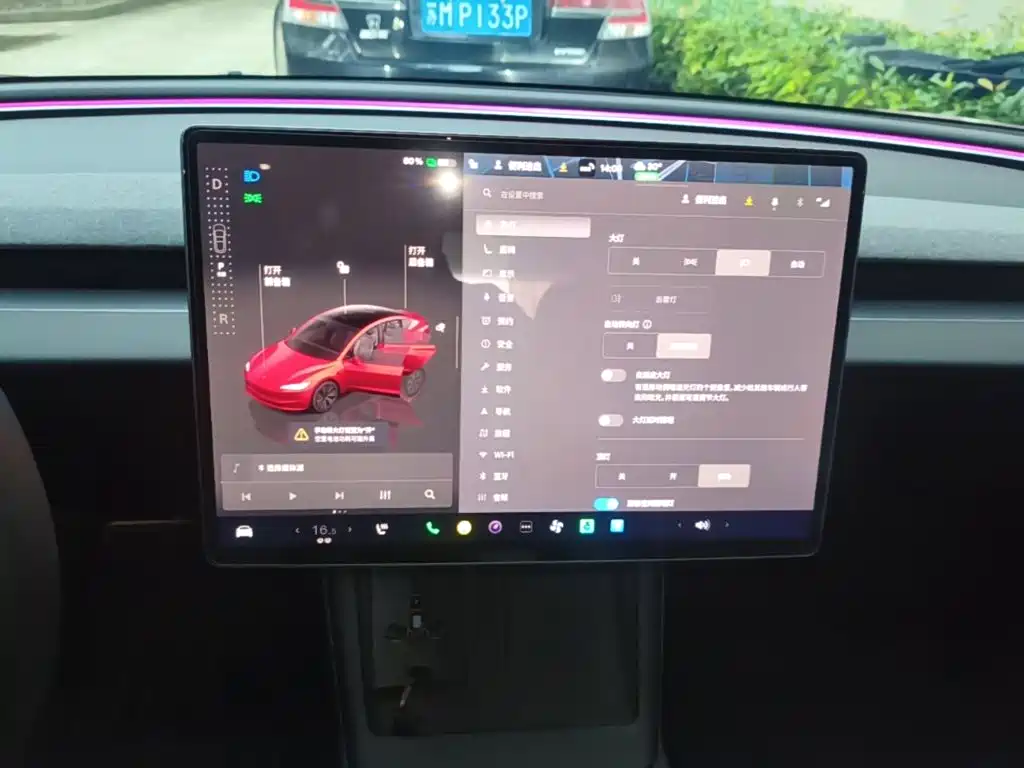 Фото 13 - Tesla Model 3